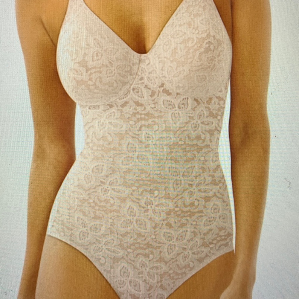 Champagne Lace body shaper